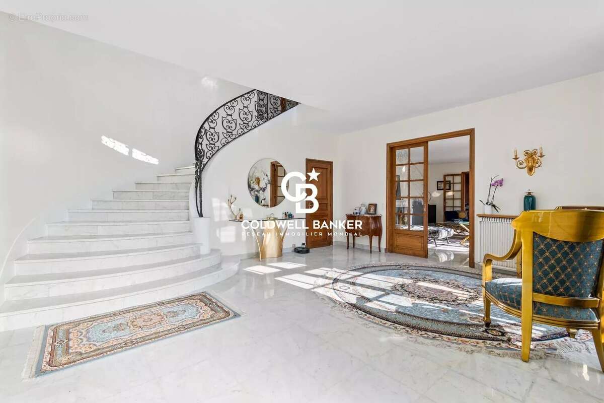 Maison à LE VESINET