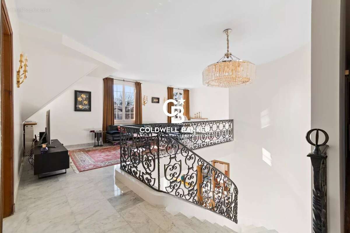 Maison à LE VESINET