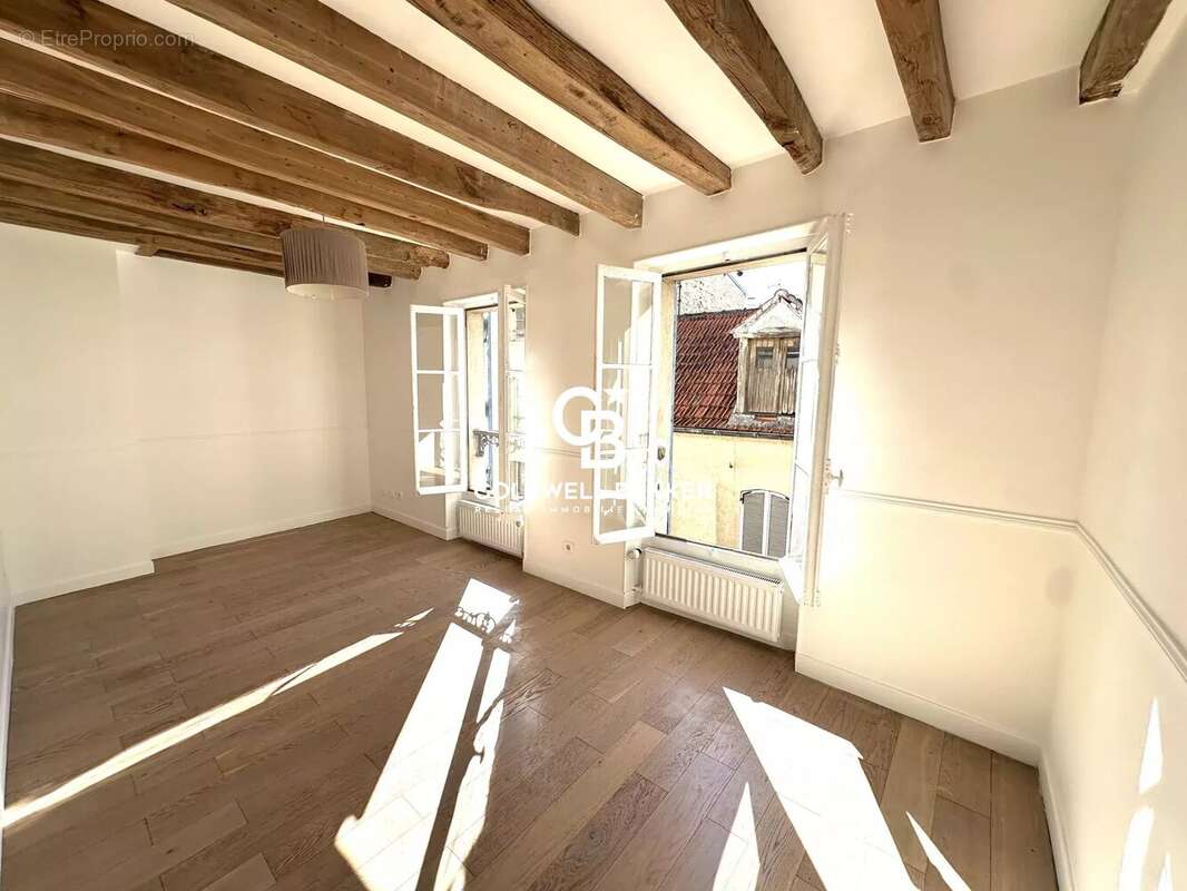 Maison à SAINT-GERMAIN-EN-LAYE