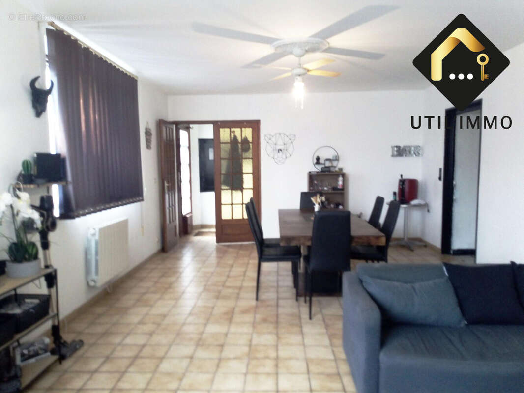 Pièce de vie vue 2 - Maison à NEUVY-PAILLOUX