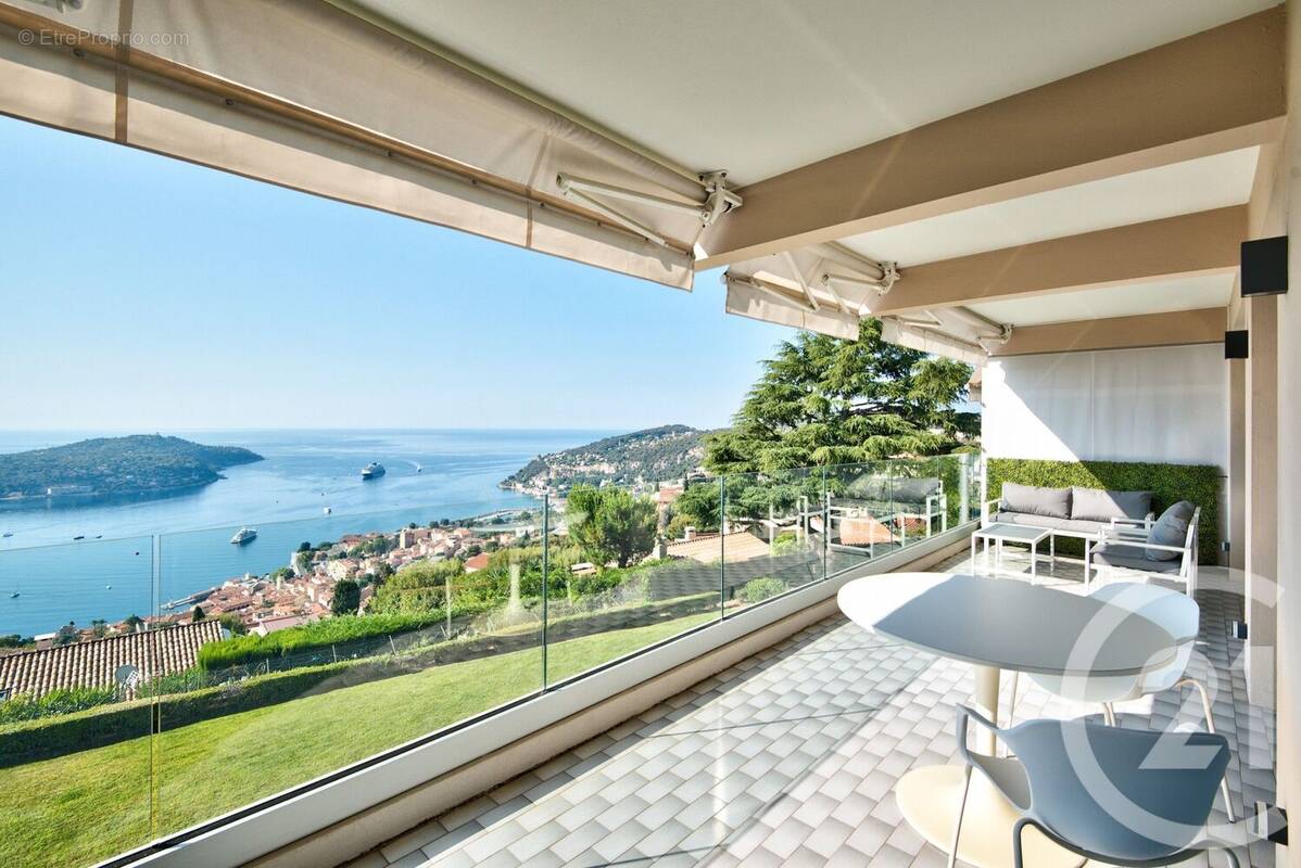 Appartement à VILLEFRANCHE-SUR-MER