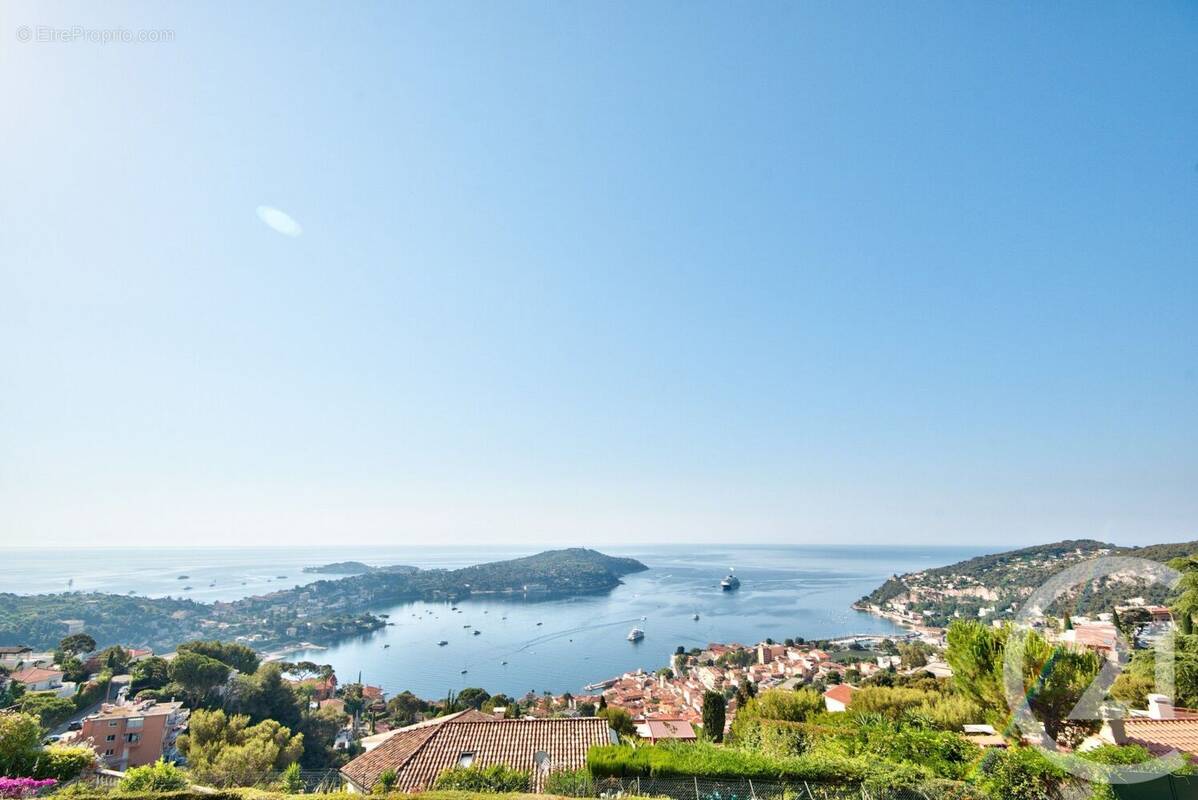 Appartement à VILLEFRANCHE-SUR-MER