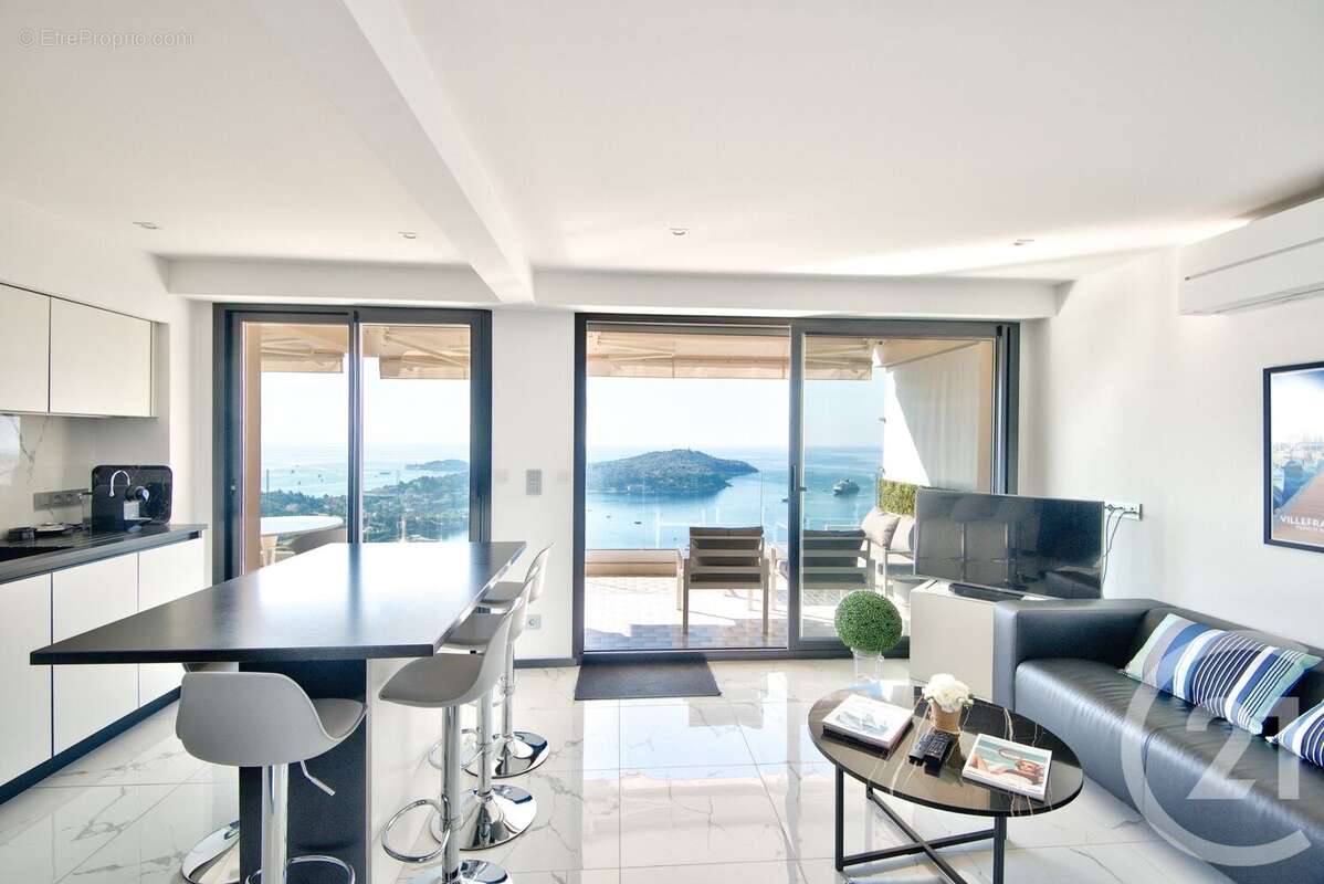 Appartement à VILLEFRANCHE-SUR-MER