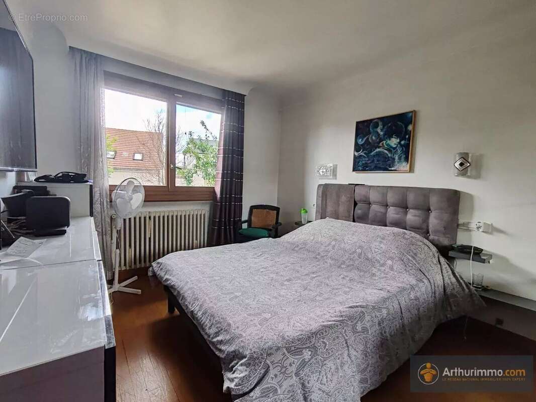 Maison à LIVRY-GARGAN