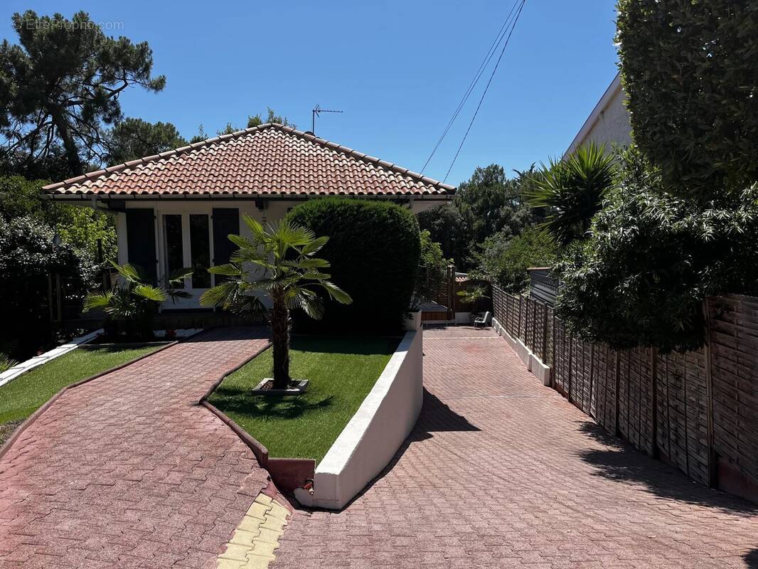 Maison à LE BOUSCAT