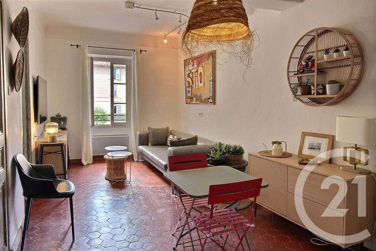 Appartement à VALBONNE