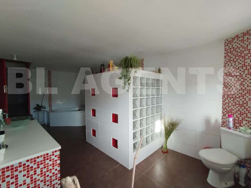 fd53dfad-1297-4b26-b677-5bb514dfb8f7 - Maison à CHEMERY-SUR-BAR