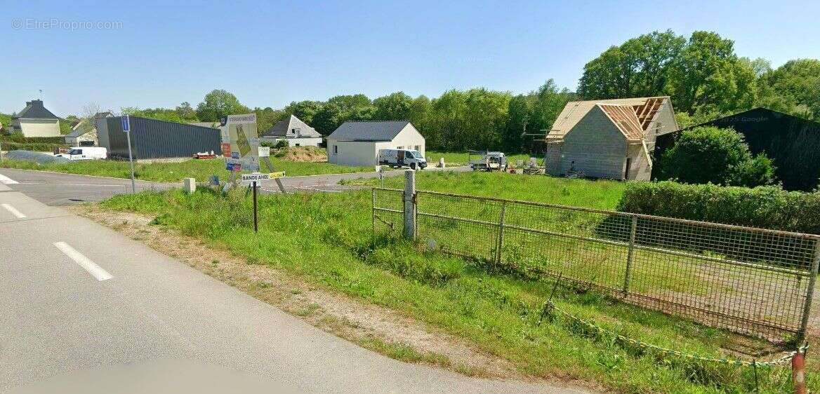 Terrain à MALESTROIT