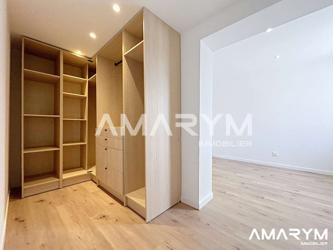 Chambre avec dressing - Maison à PONTHOILE