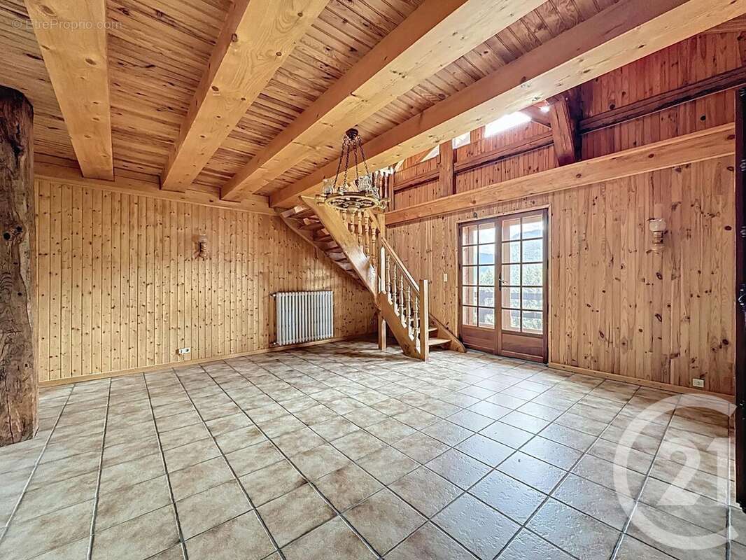 Maison à LA COTE-D&#039;ARBROZ