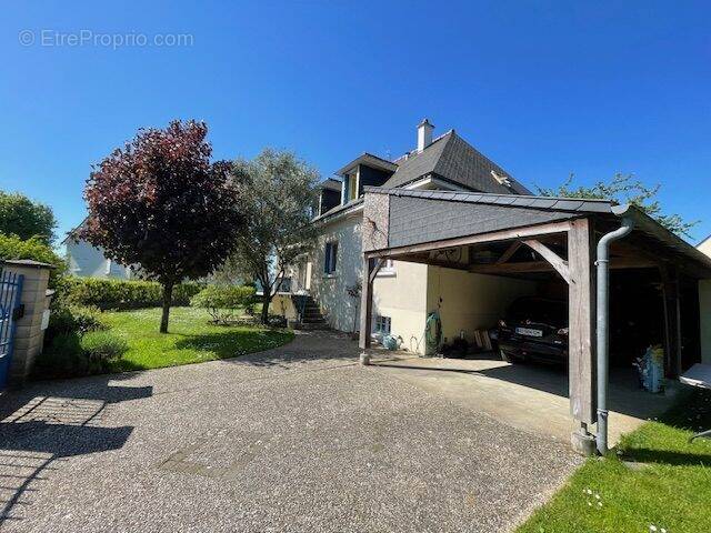 Maison à CHAMBRAY-LES-TOURS