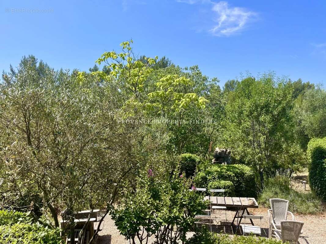 Maison à SILLANS-LA-CASCADE