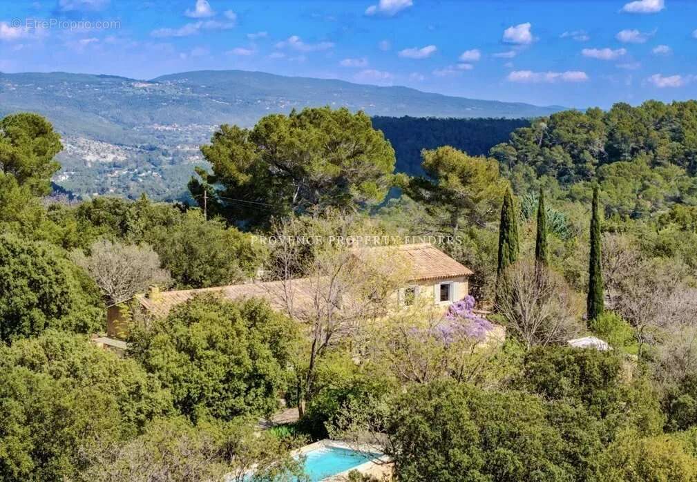 Maison à SILLANS-LA-CASCADE