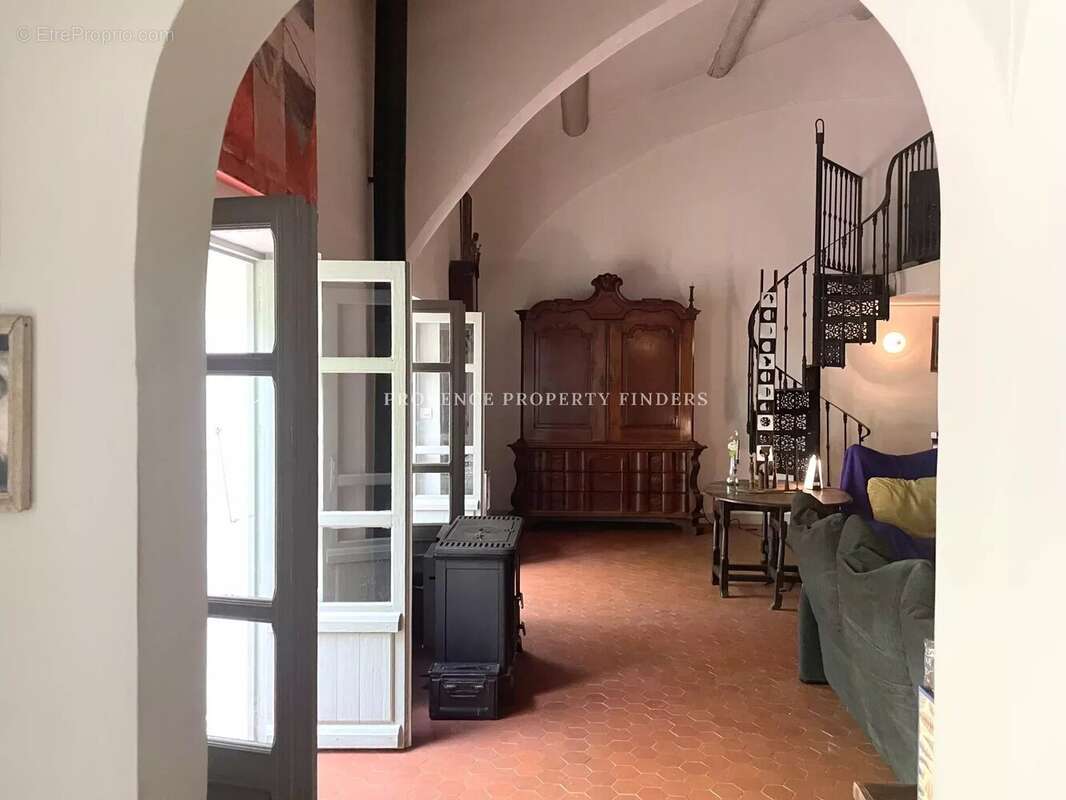 Maison à SILLANS-LA-CASCADE