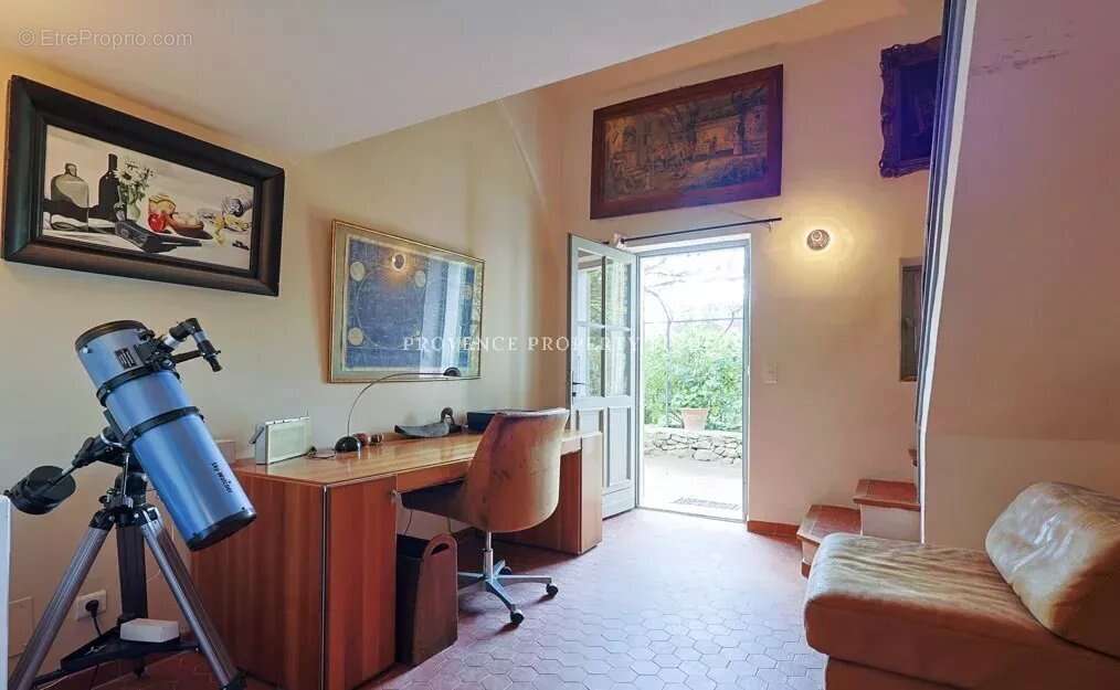 Maison à SILLANS-LA-CASCADE