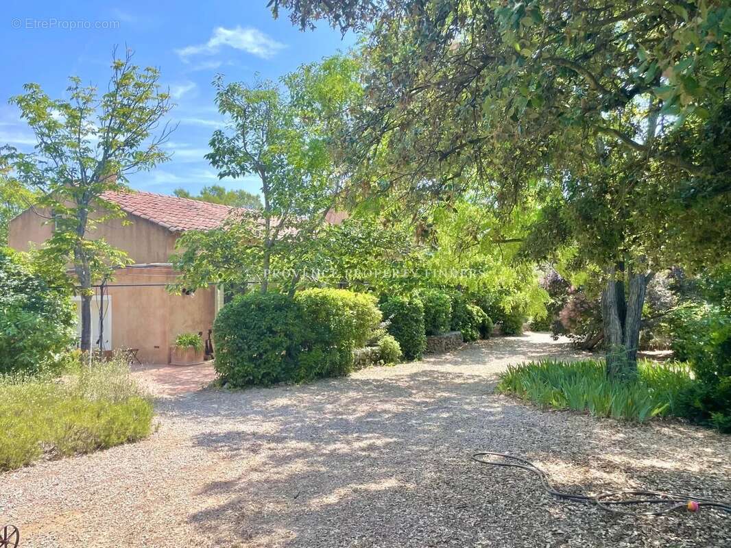 Maison à SILLANS-LA-CASCADE