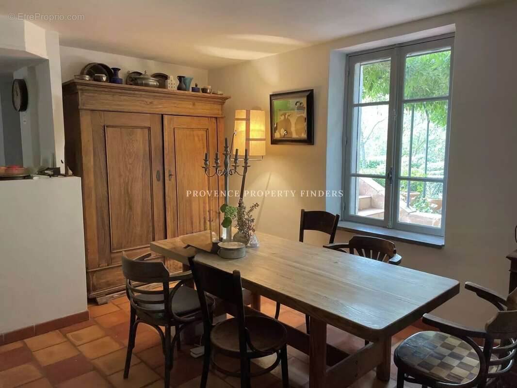 Maison à SILLANS-LA-CASCADE