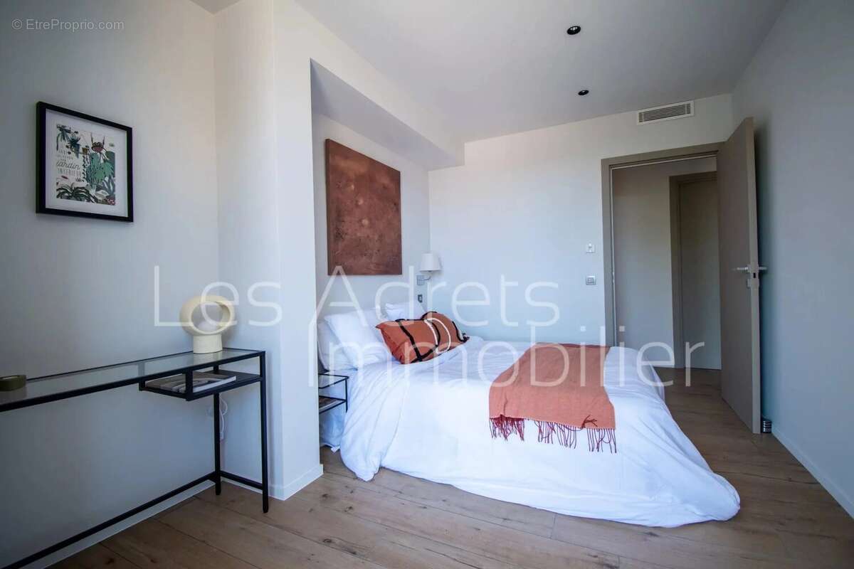 Appartement à LES ADRETS-DE-L&#039;ESTEREL