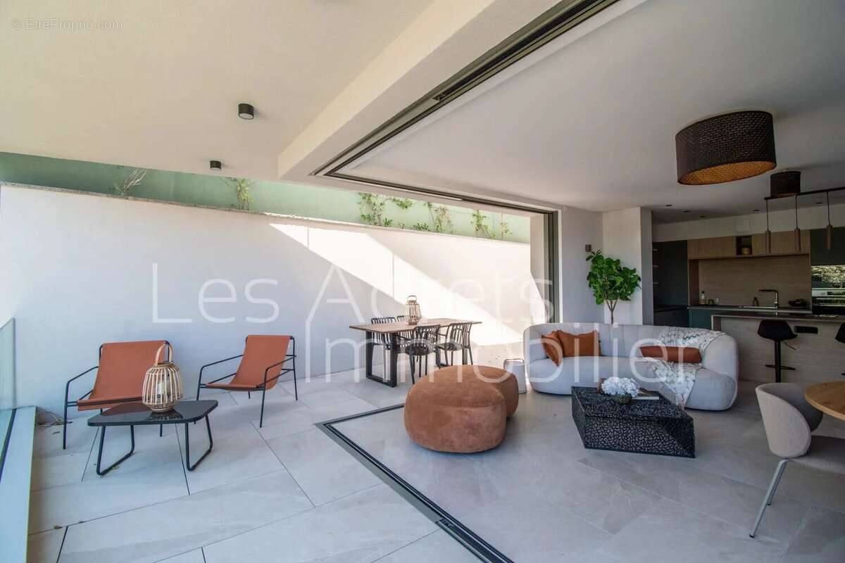 Appartement à LES ADRETS-DE-L&#039;ESTEREL