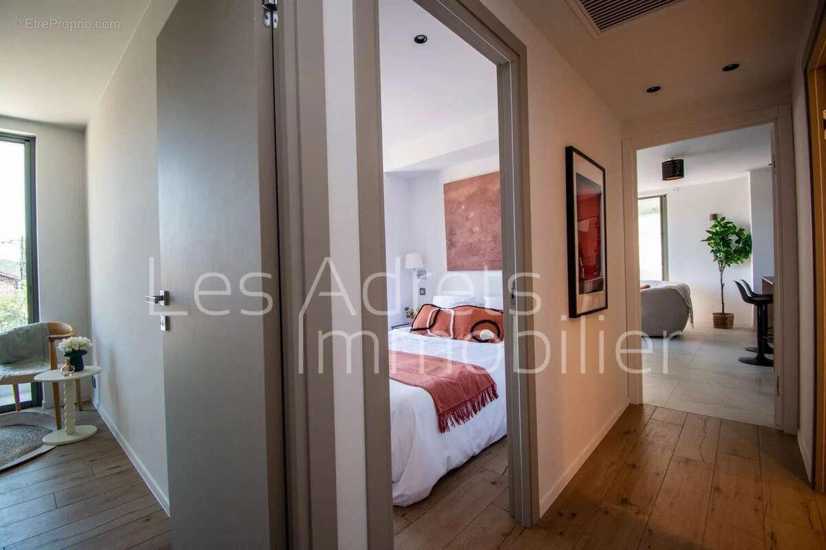 Appartement à LES ADRETS-DE-L&#039;ESTEREL