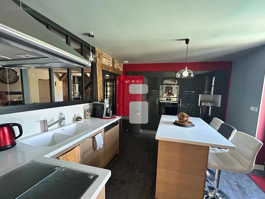 Maison à MESNIL-SAINT-PERE