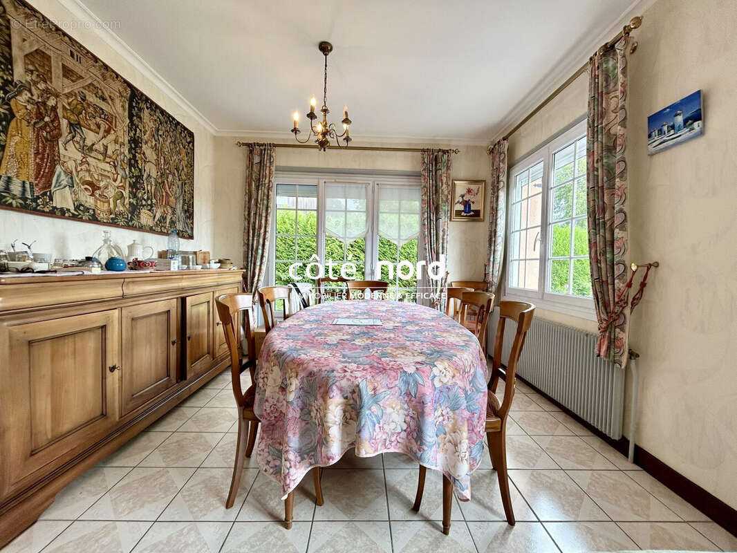 Maison à WALINCOURT-SELVIGNY