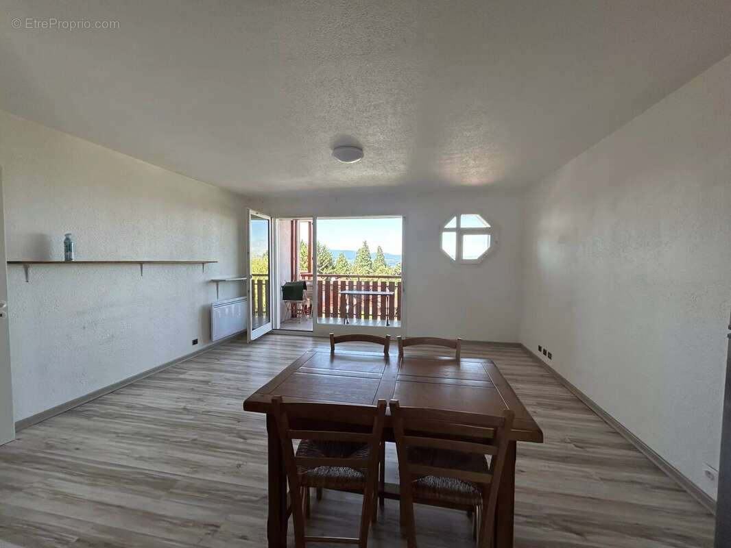 Appartement à EVIAN-LES-BAINS