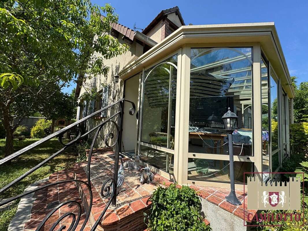 Maison à NOGENT-LE-ROI