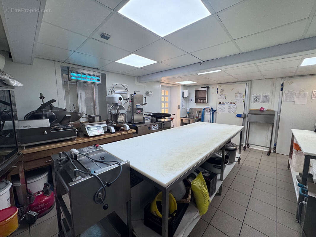 Autre à PUY-GUILLAUME