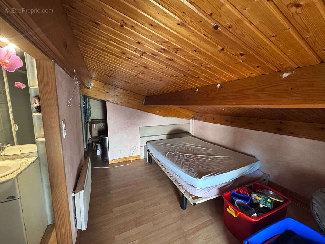 Autre à PUY-GUILLAUME