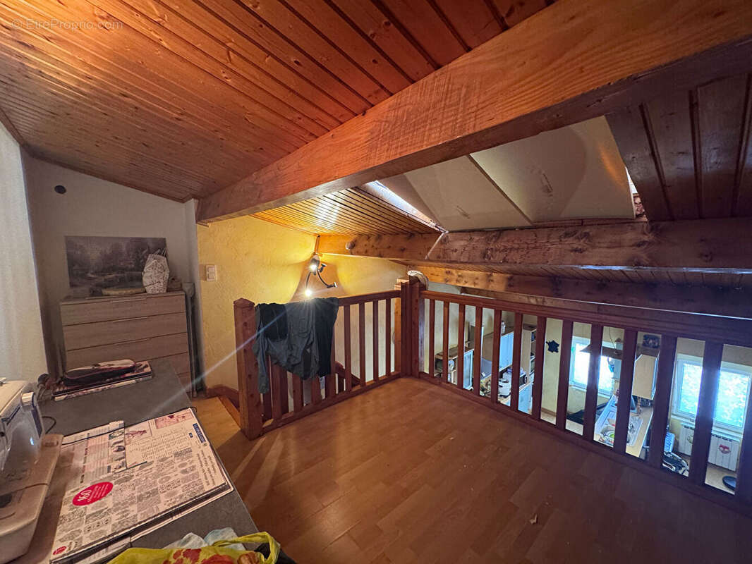 Autre à PUY-GUILLAUME