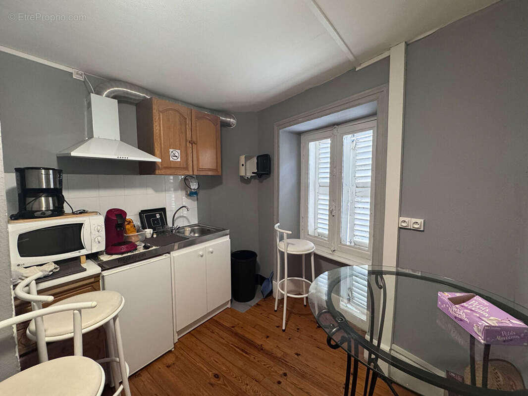 Autre à PUY-GUILLAUME