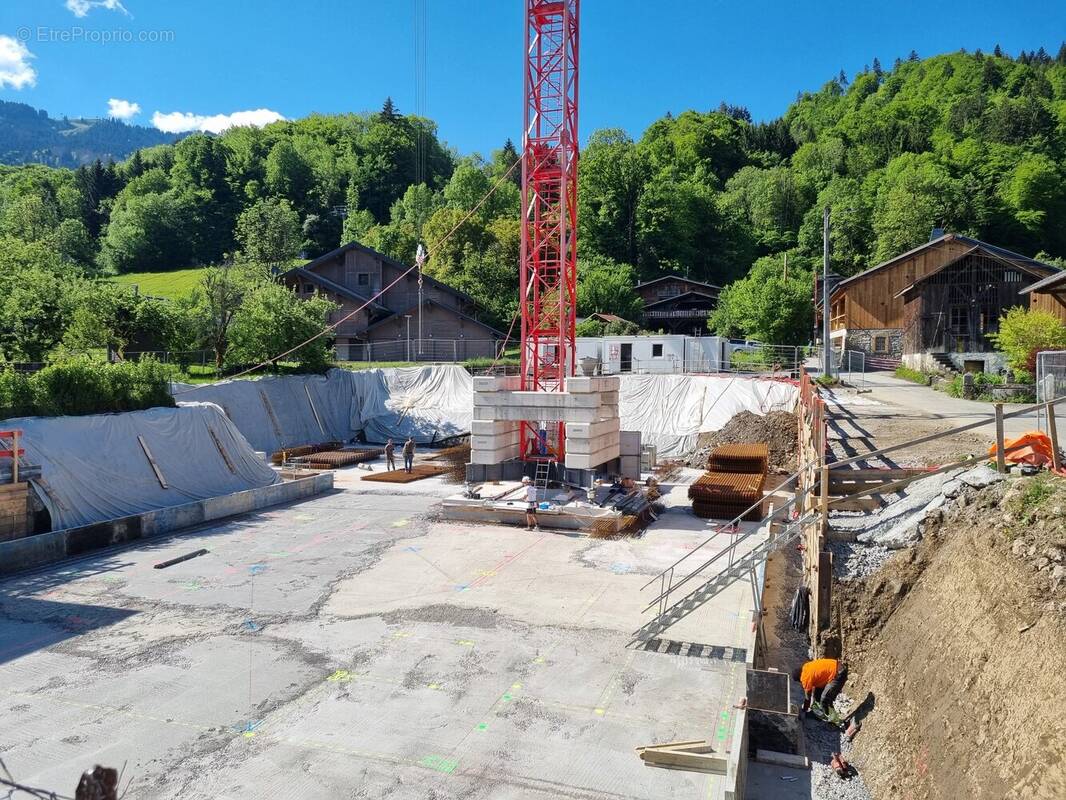 Appartement à MORILLON