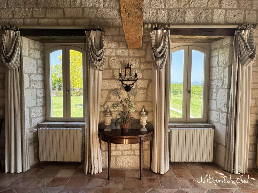 Maison à CASTELNAU-DE-MONTMIRAL