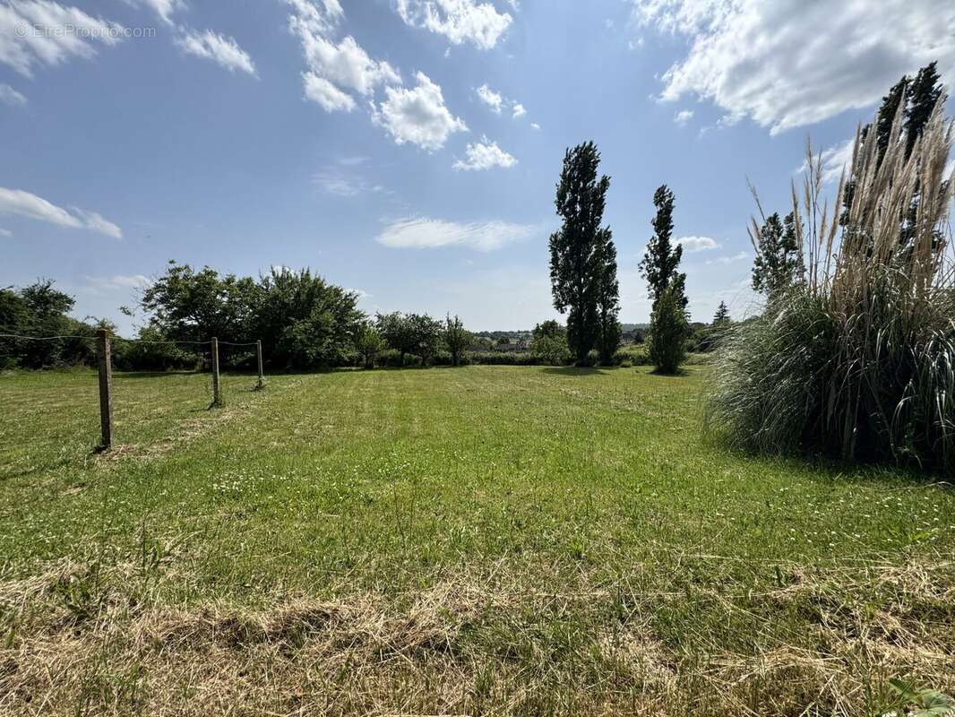 Maison à SAINT-LEOPARDIN-D'AUGY