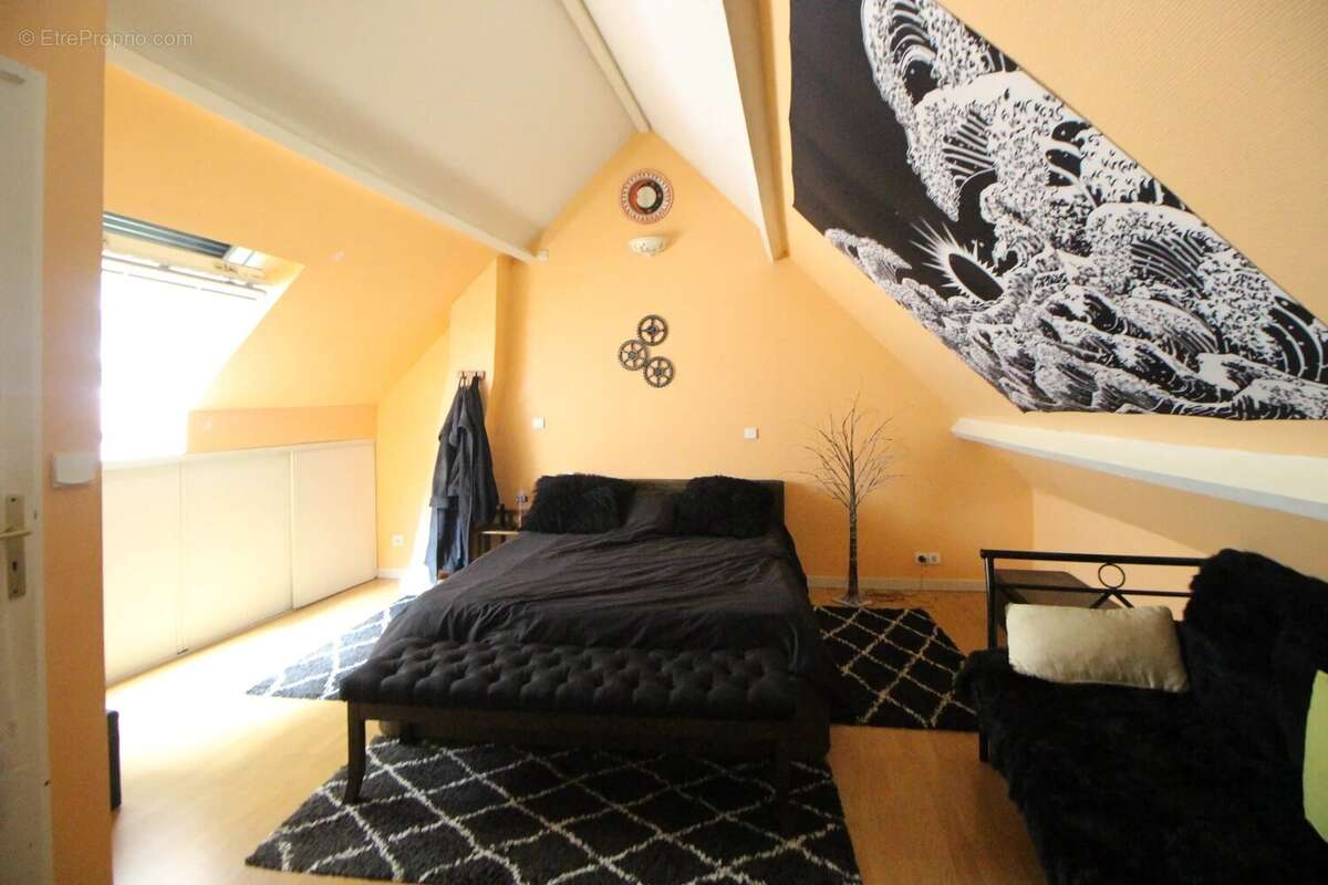 Maison à CIRES-LES-MELLO