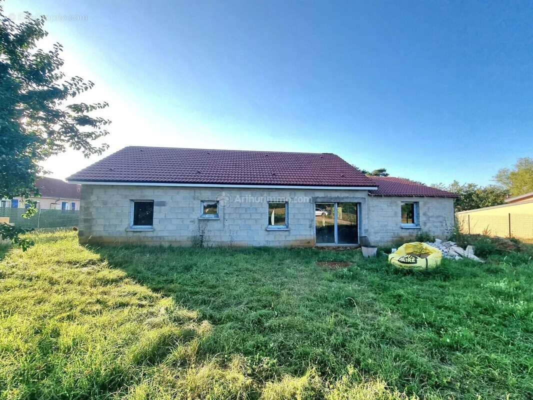 Maison à PREZ-SOUS-LAFAUCHE