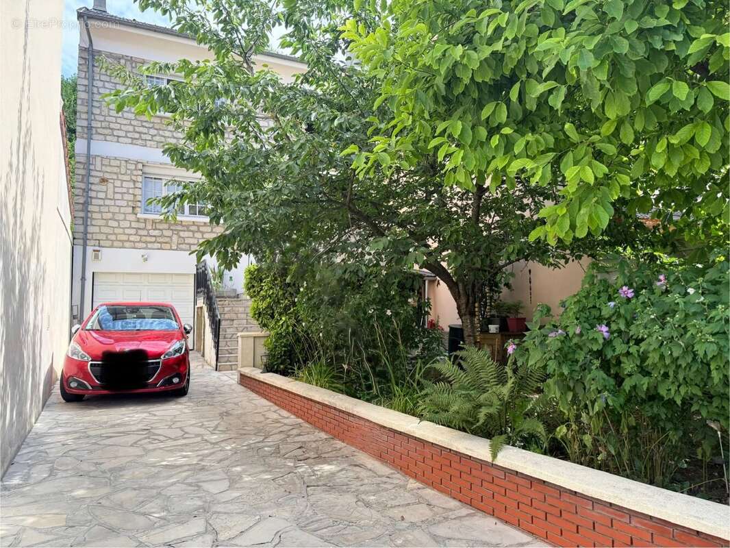 Maison à ROMAINVILLE