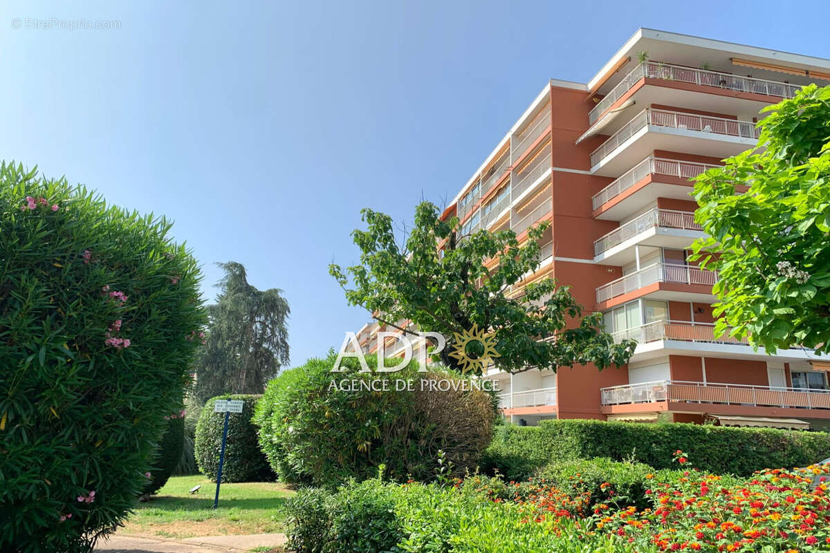 Appartement à MANDELIEU-LA-NAPOULE