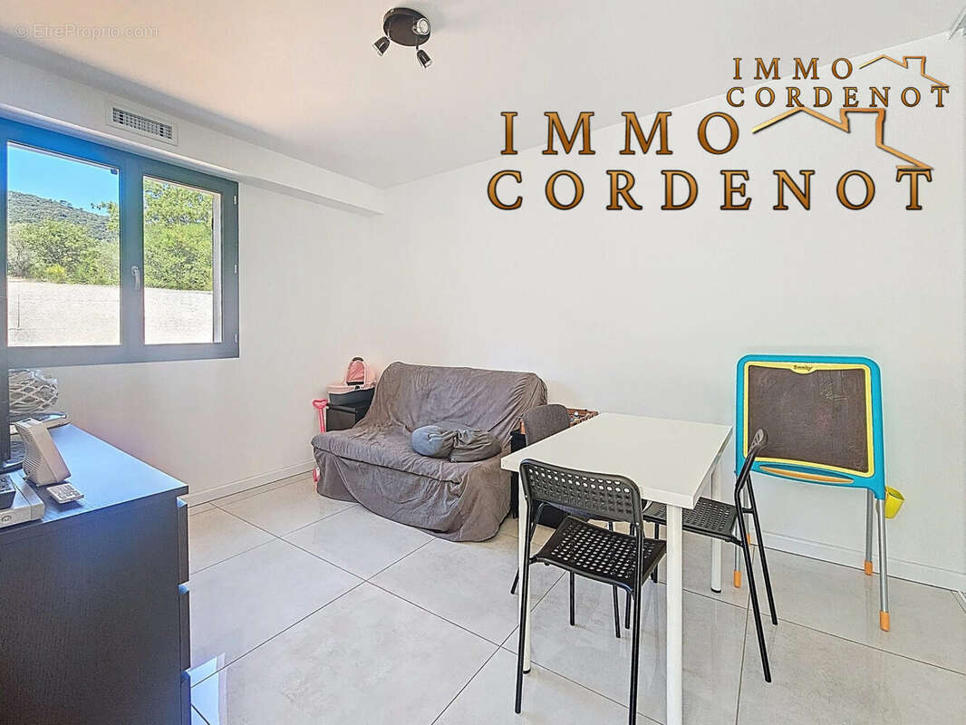 Maison à SOLLIES-TOUCAS