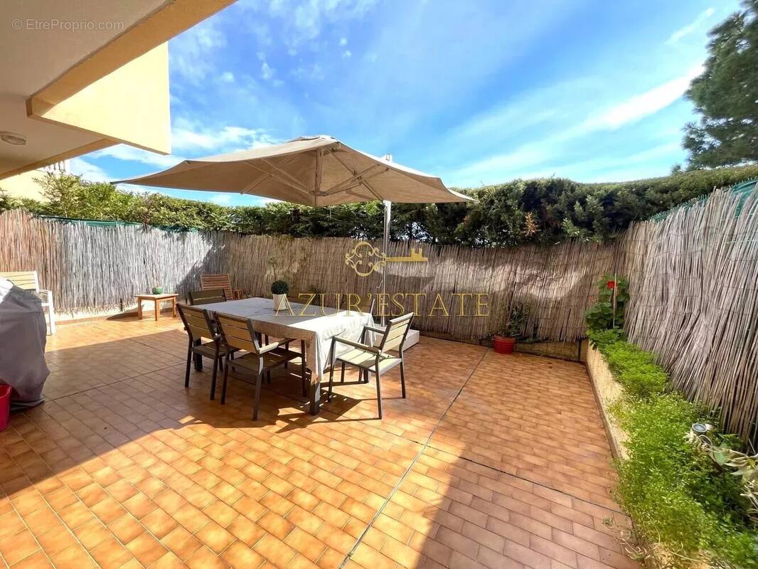 Appartement à ROQUEBRUNE-CAP-MARTIN