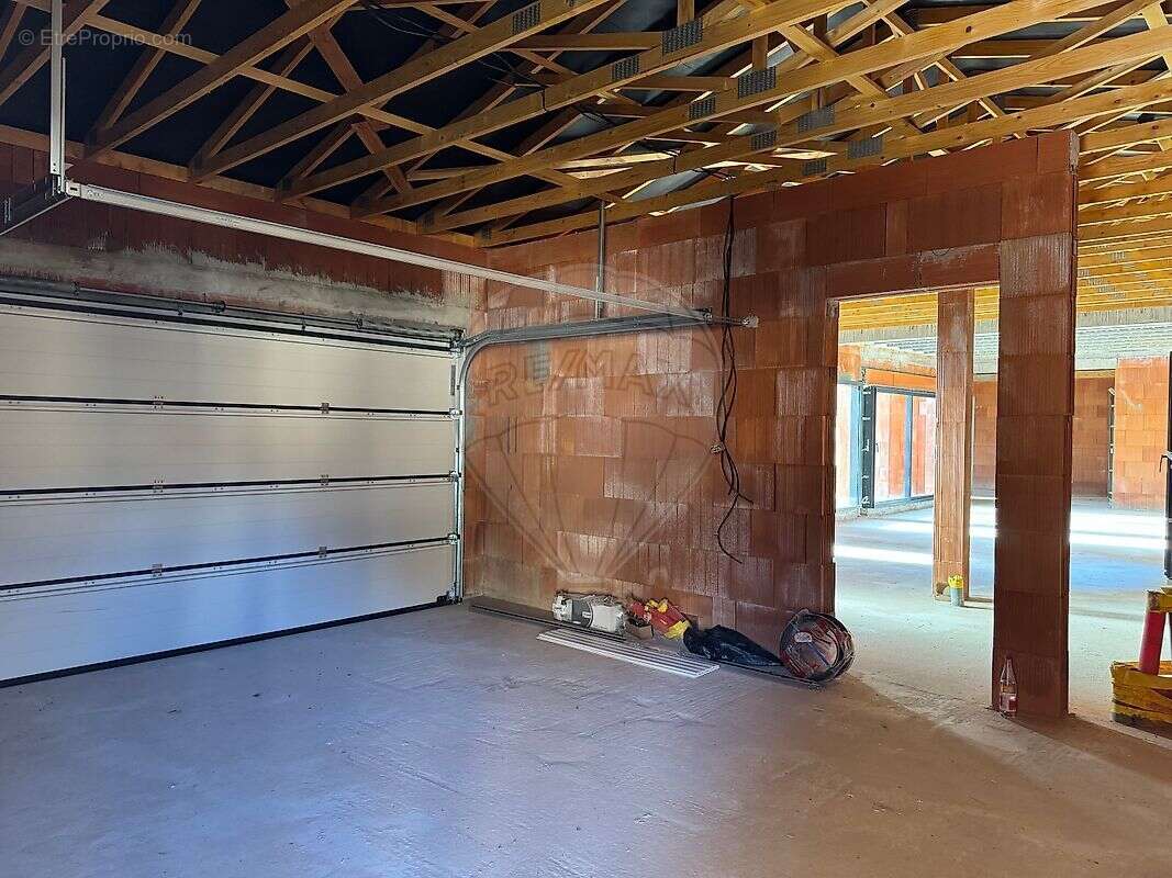 Maison à LES MATHES