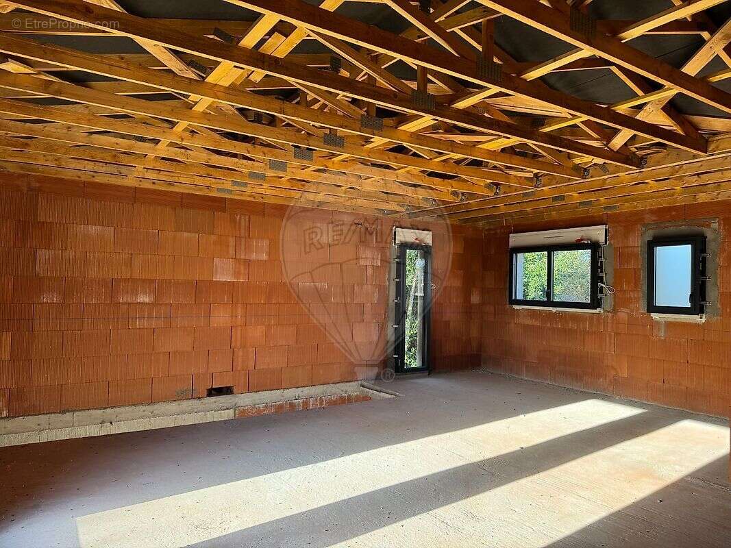 Maison à LES MATHES