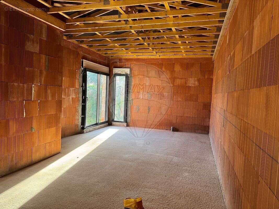 Maison à LES MATHES