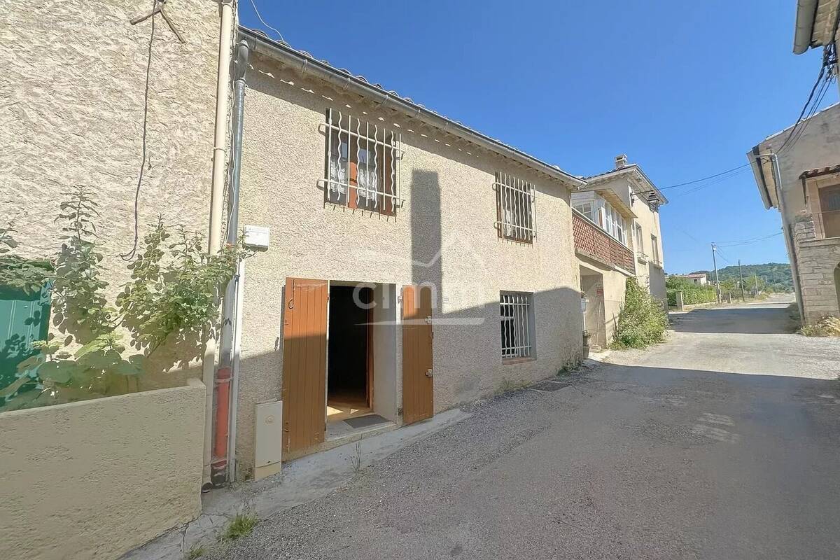 Appartement à LA ROCHEGIRON