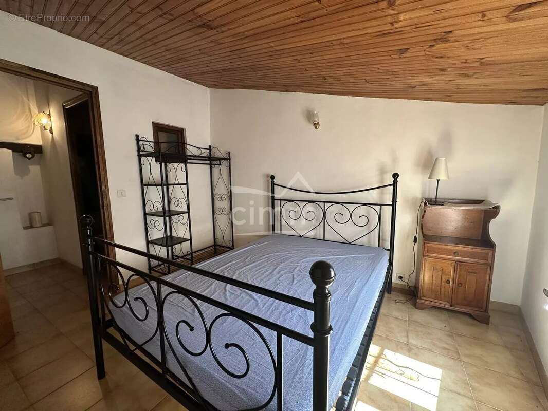 Appartement à LA ROCHEGIRON