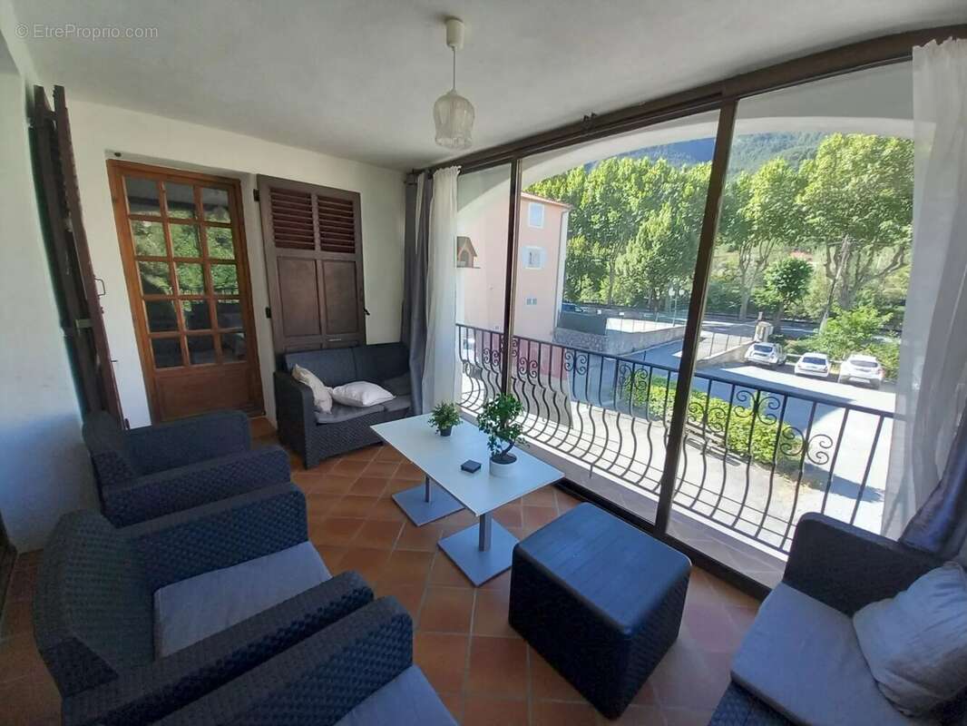 Maison à PUGET-THENIERS