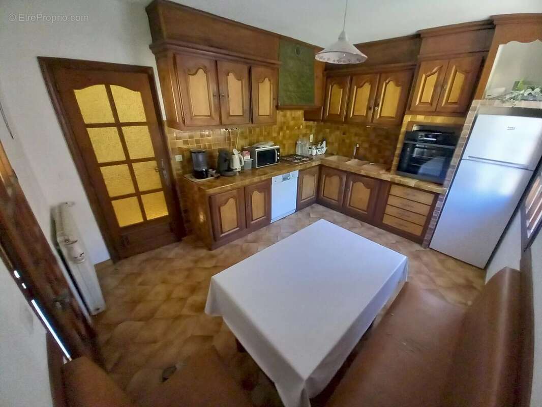 Maison à PUGET-THENIERS