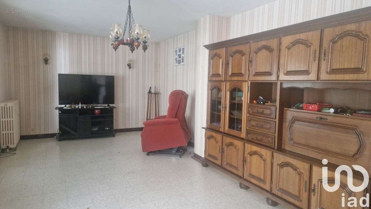 Photo 3 - Maison à TOUCY