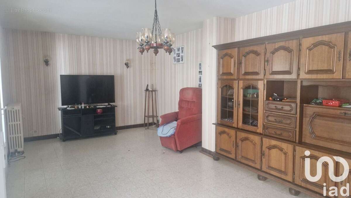 Photo 8 - Maison à TOUCY